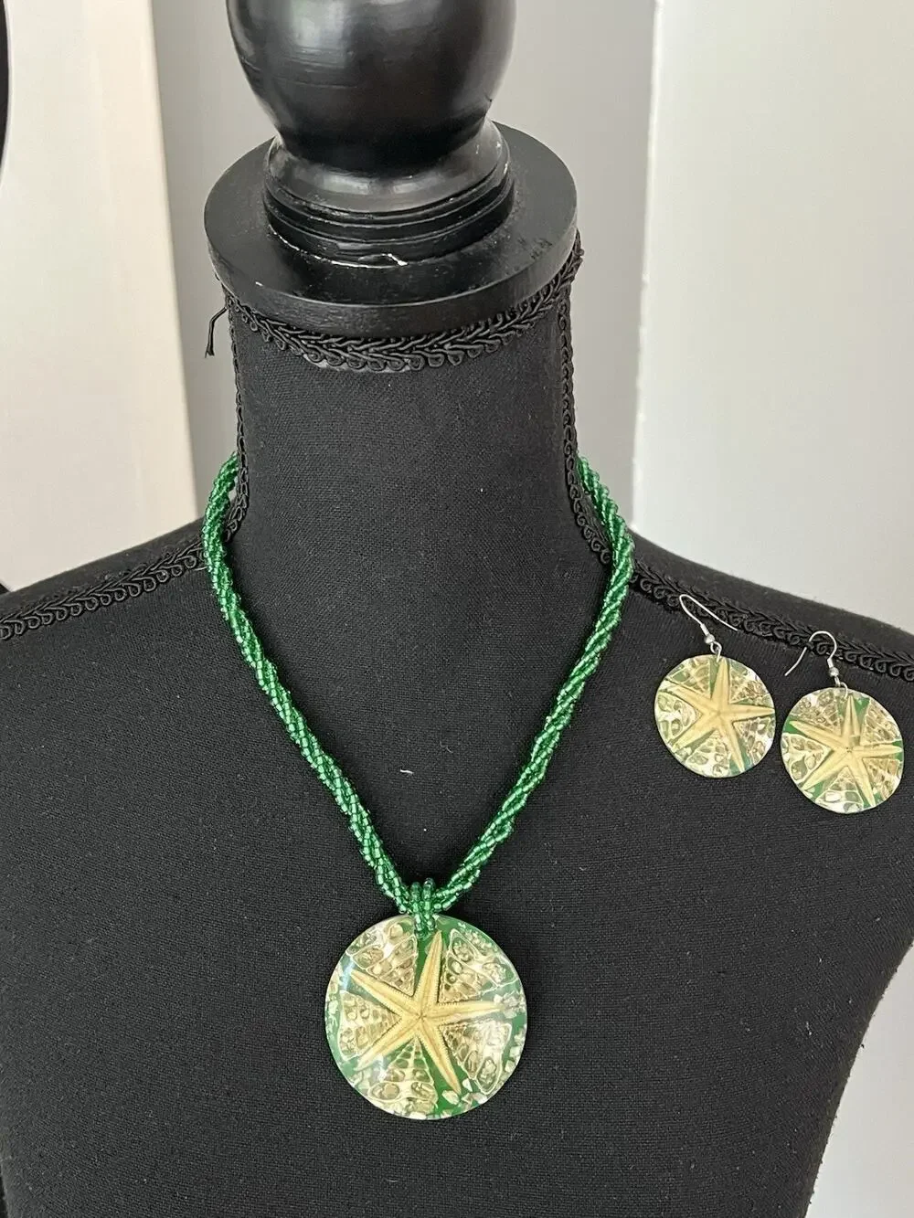 Vtg Starfish & Abalone Shell Beaded Rope Necklace & Earrings Set Mermaid Green